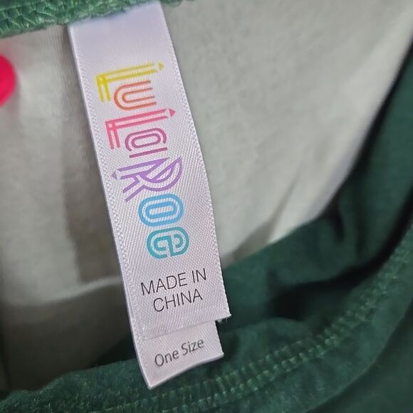 LuLaRoe Green Fair Isle One Size (2-10) So Soft Legging Christmas Holiday Season - Picture 5 of 7